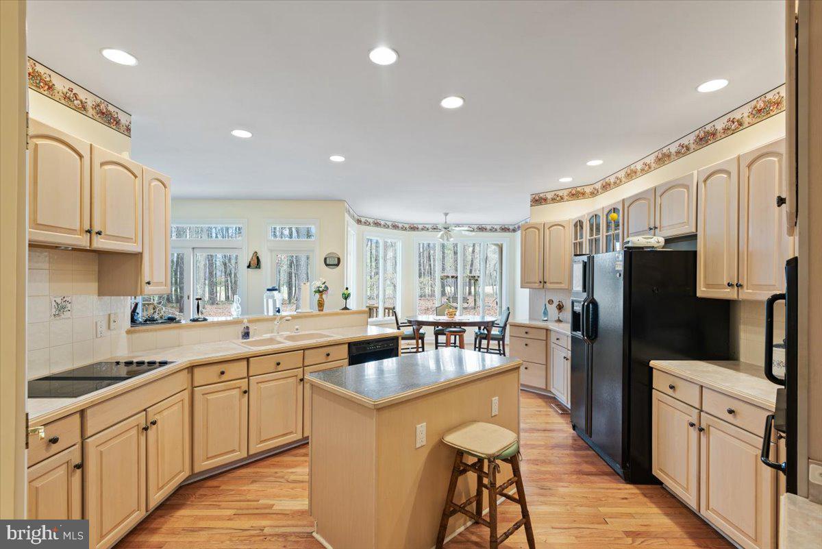 FAWN LAKE - Residential