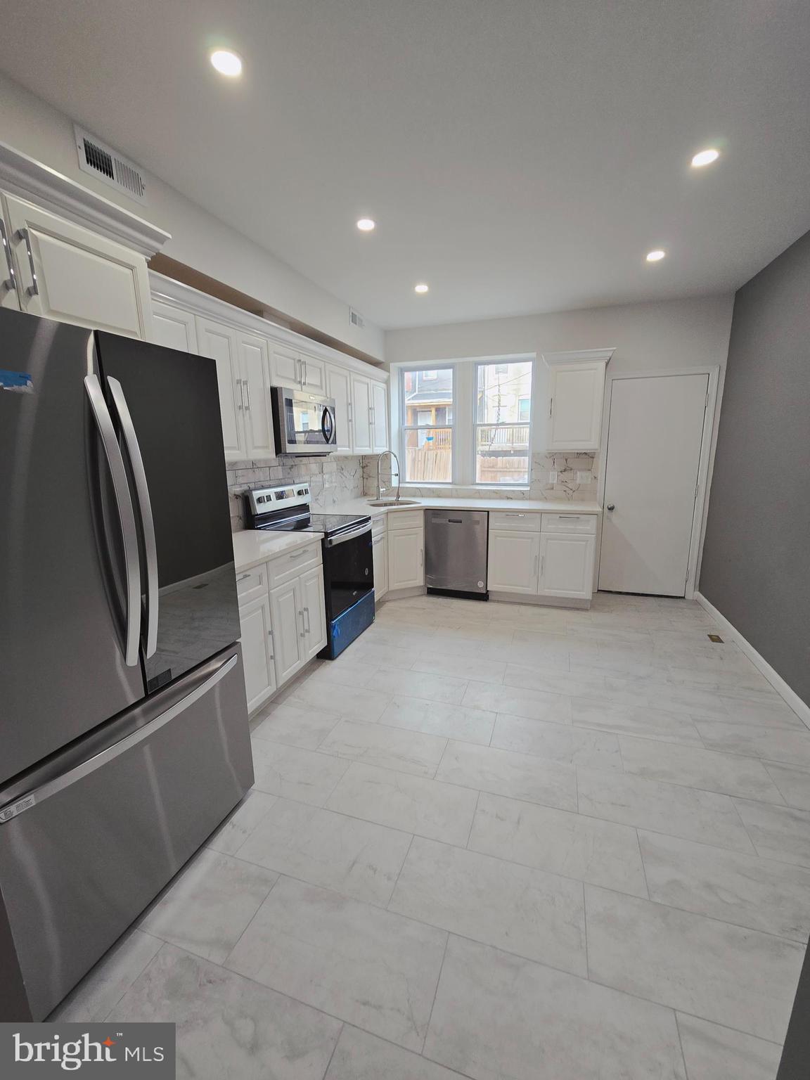 MIDDLE EAST - Residential