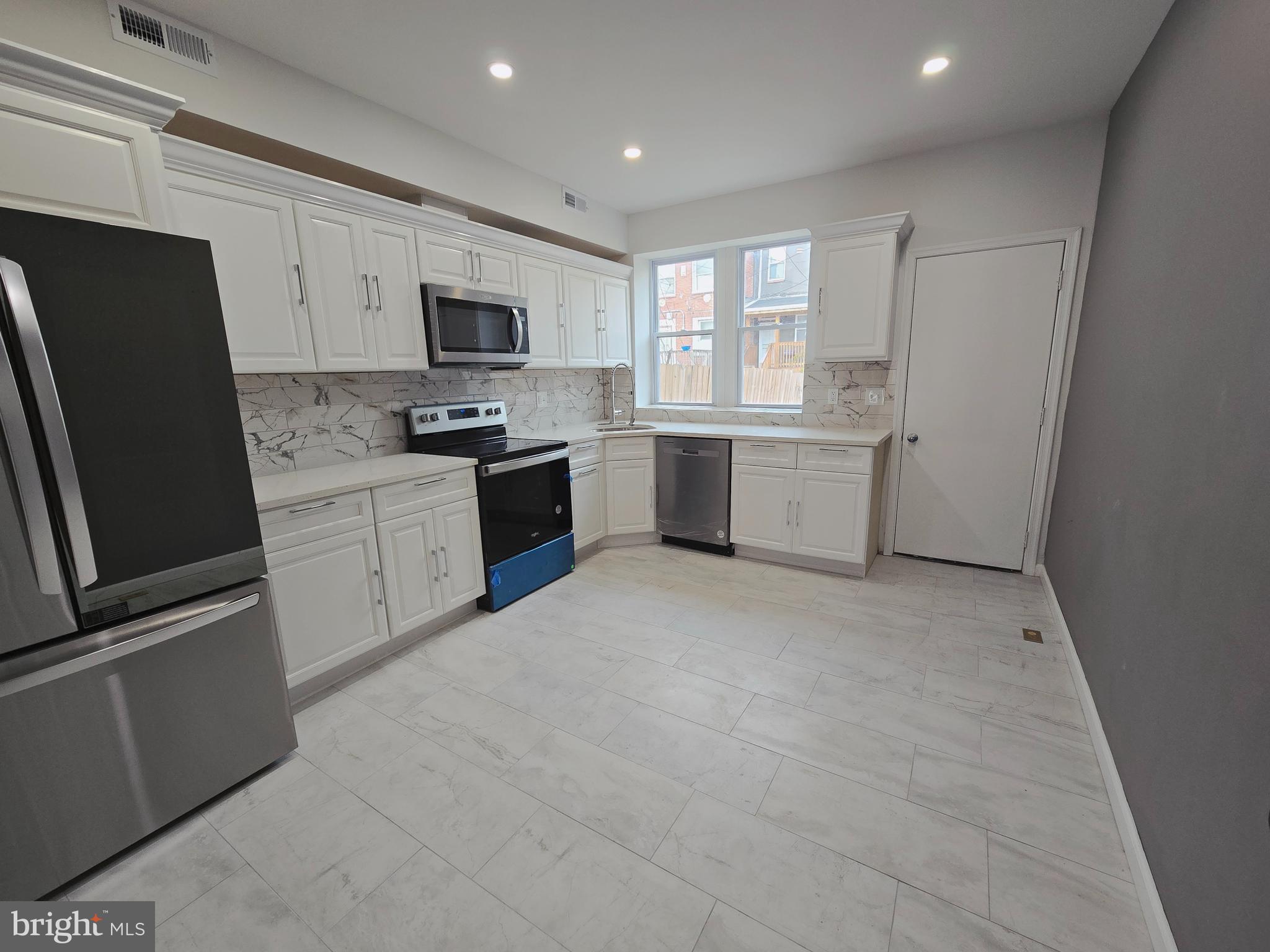 MIDDLE EAST - Residential