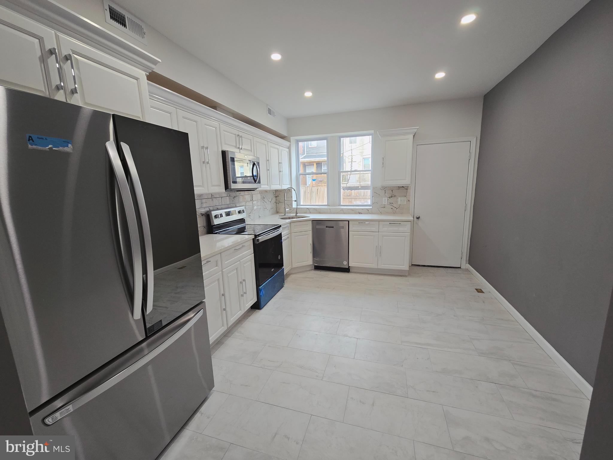 MIDDLE EAST - Residential