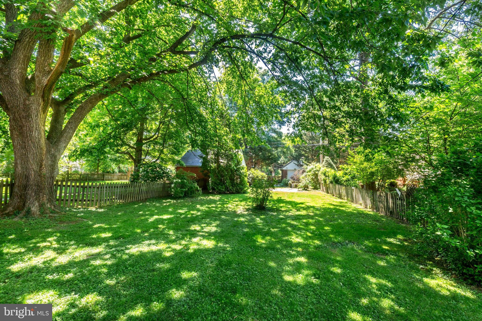 HOMELAND HISTORIC DISTRICT - Residential