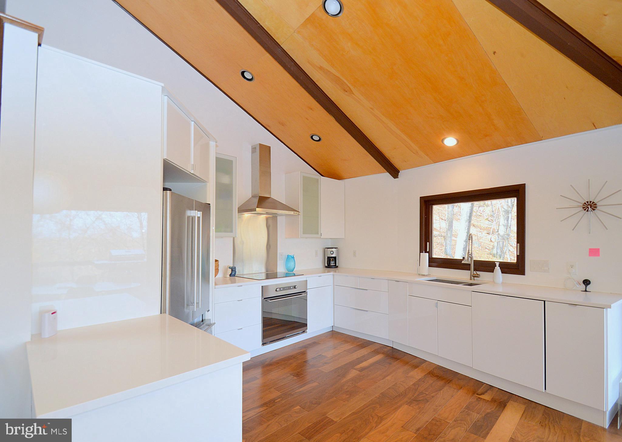 COOLFONT MOUNTAINSIDE - Residential