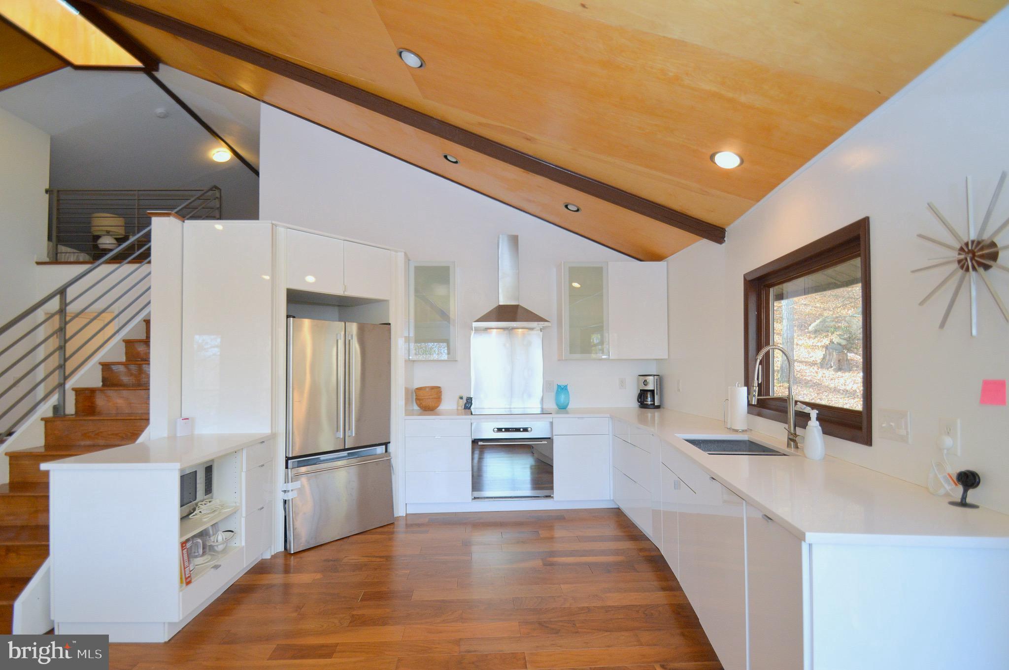 COOLFONT MOUNTAINSIDE - Residential