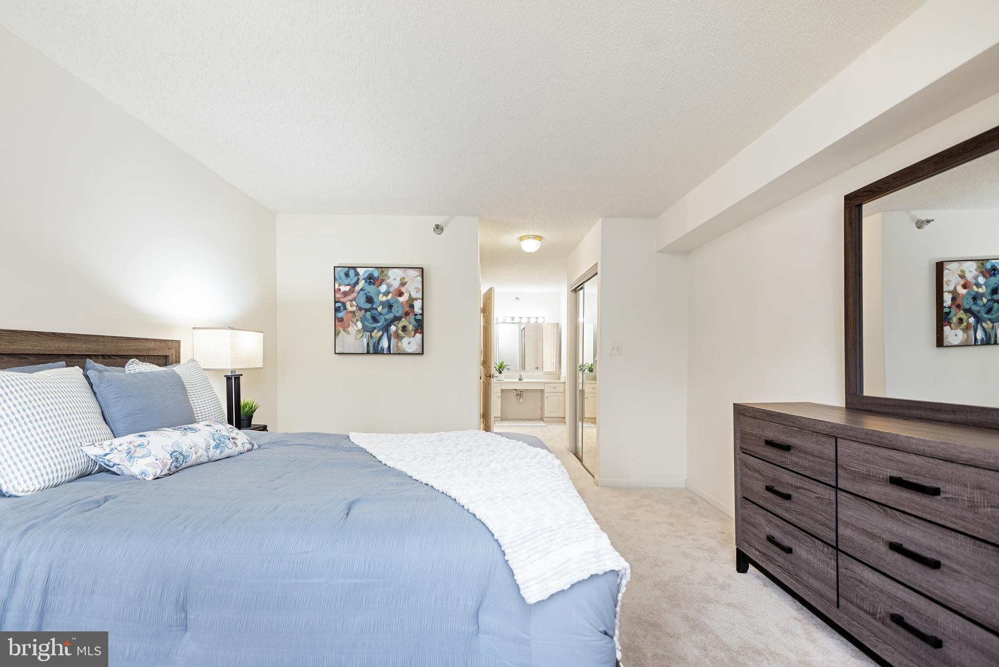 LEISURE WORLD - Residential