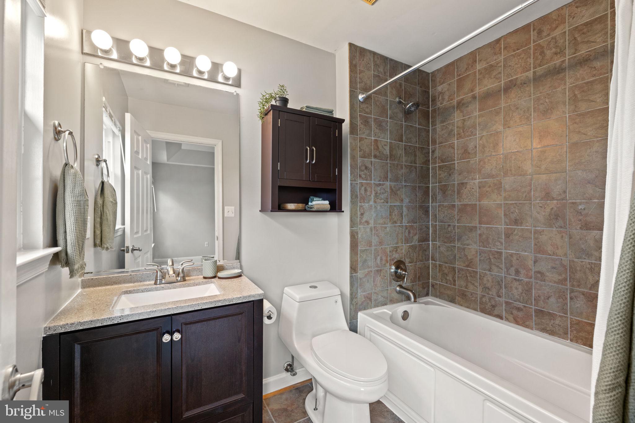 JEFFERSON VILLAGE - Residential