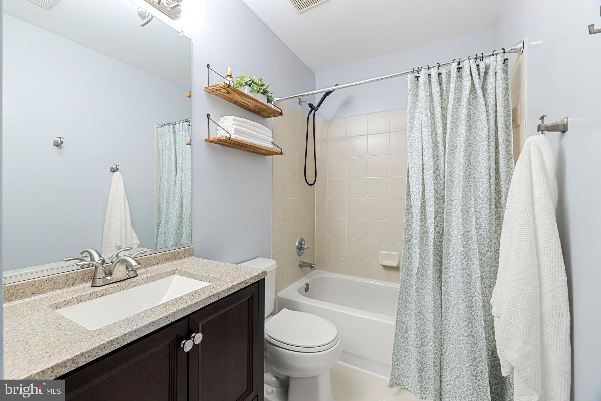 JEFFERSON VILLAGE - Residential