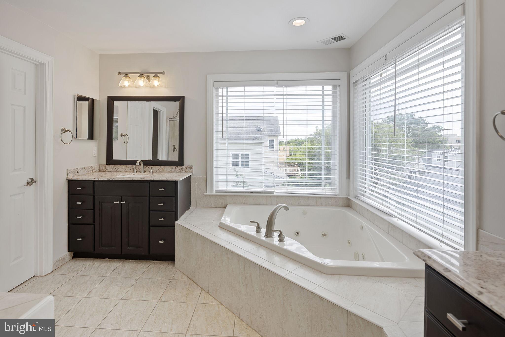 HIGHVIEW PARK - Residential