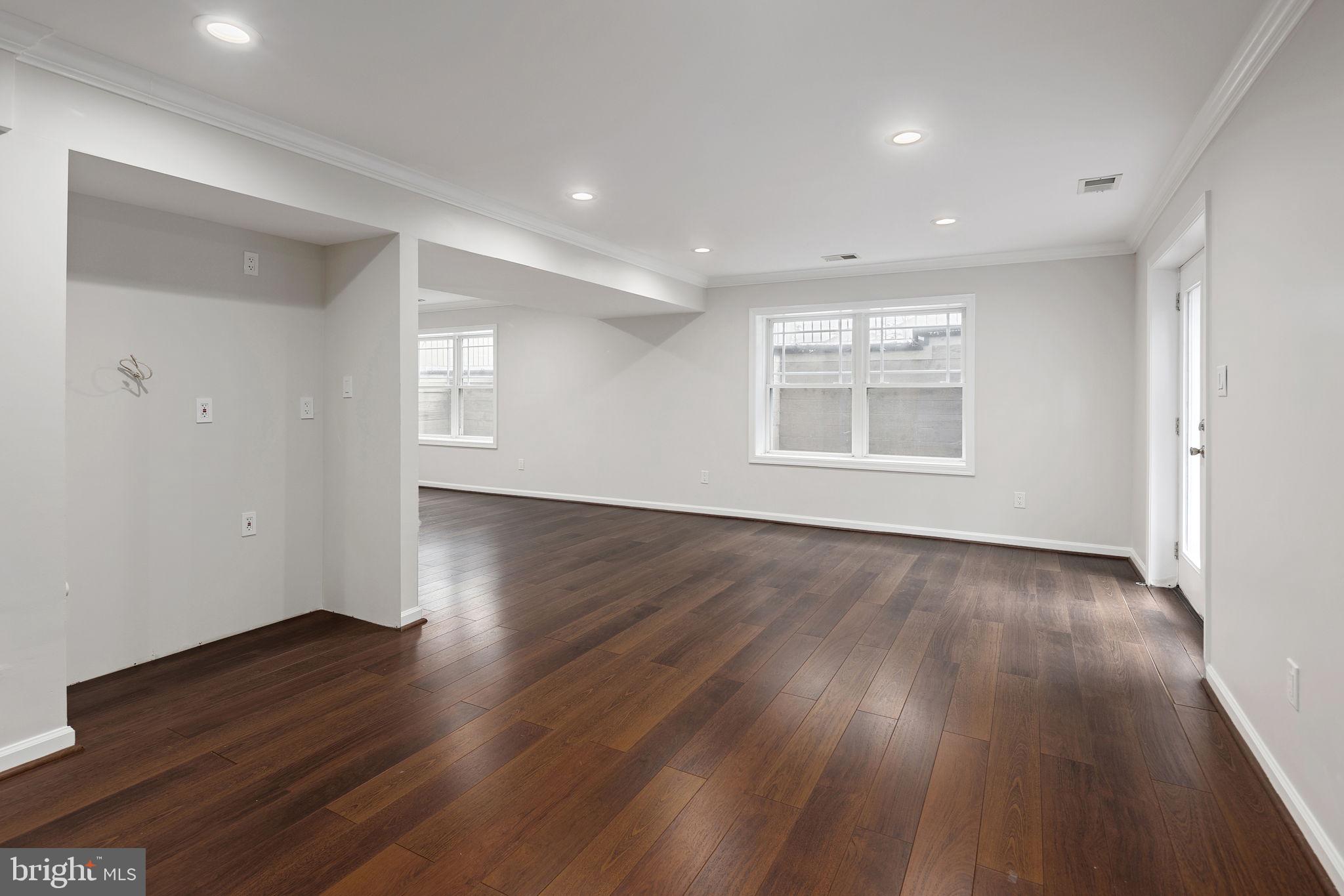 HIGHVIEW PARK - Residential