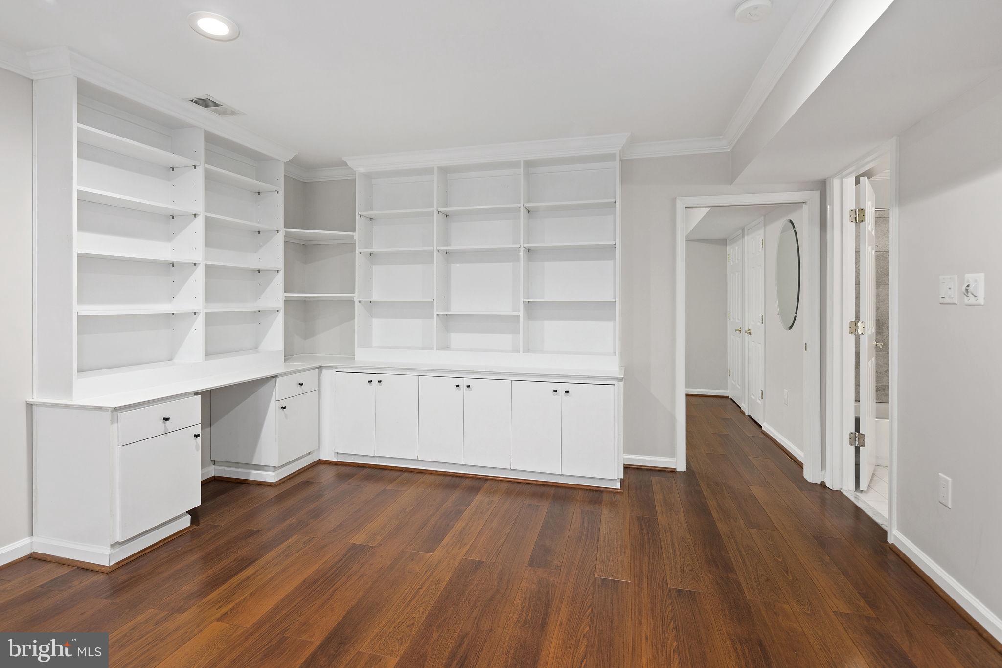 HIGHVIEW PARK - Residential