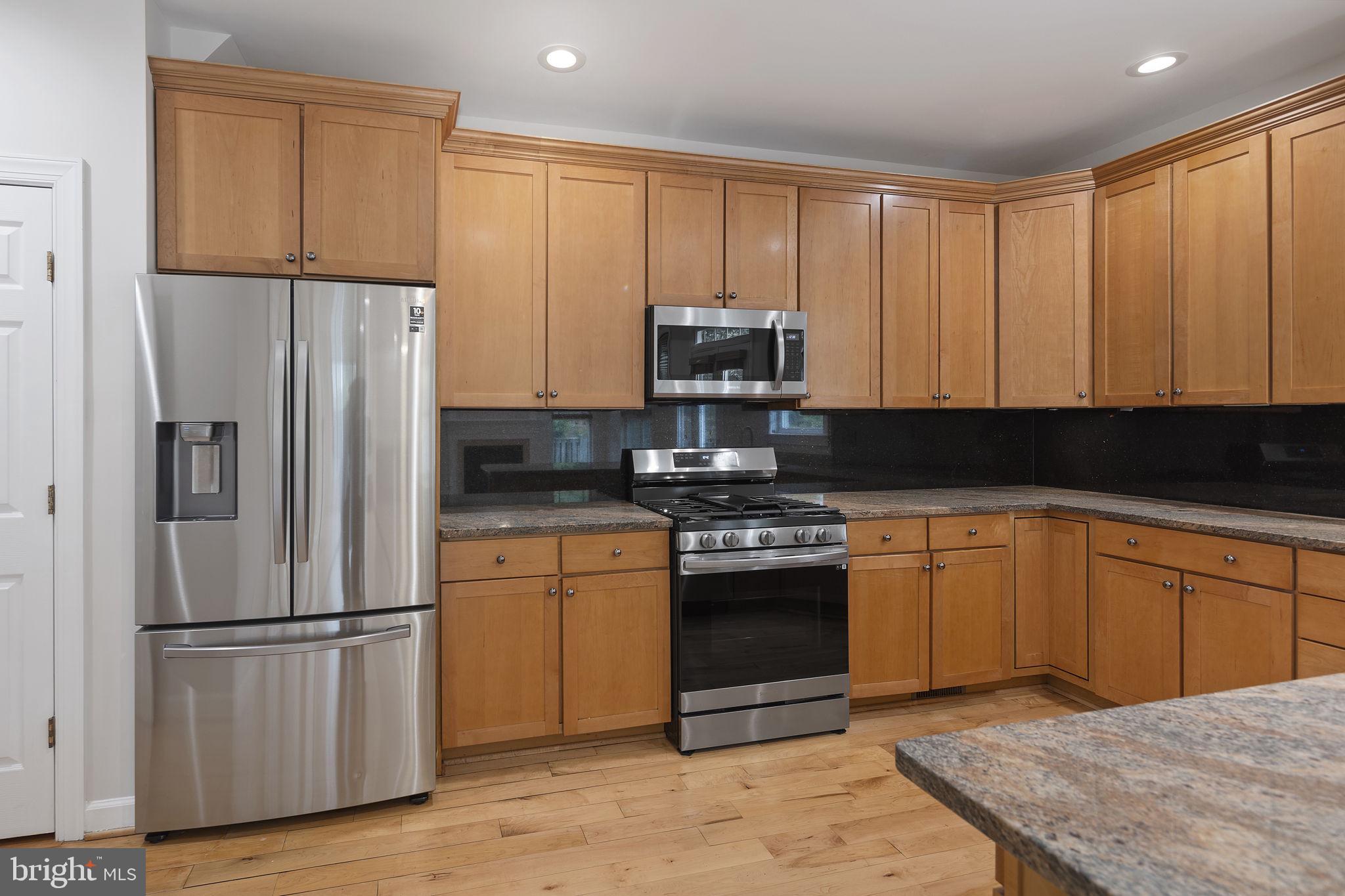 HIGHVIEW PARK - Residential