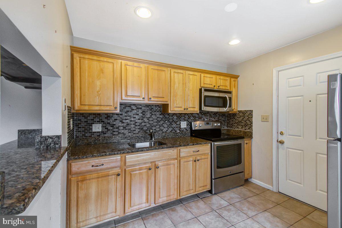 LANDOVER ESTATES - Residential