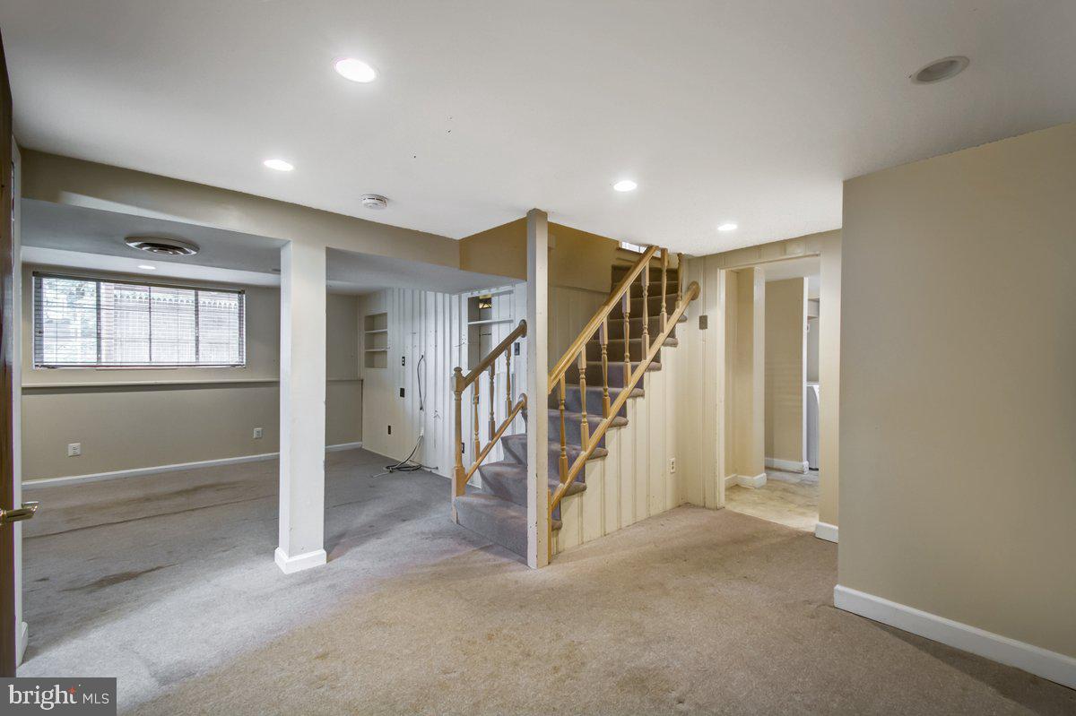 LANDOVER ESTATES - Residential