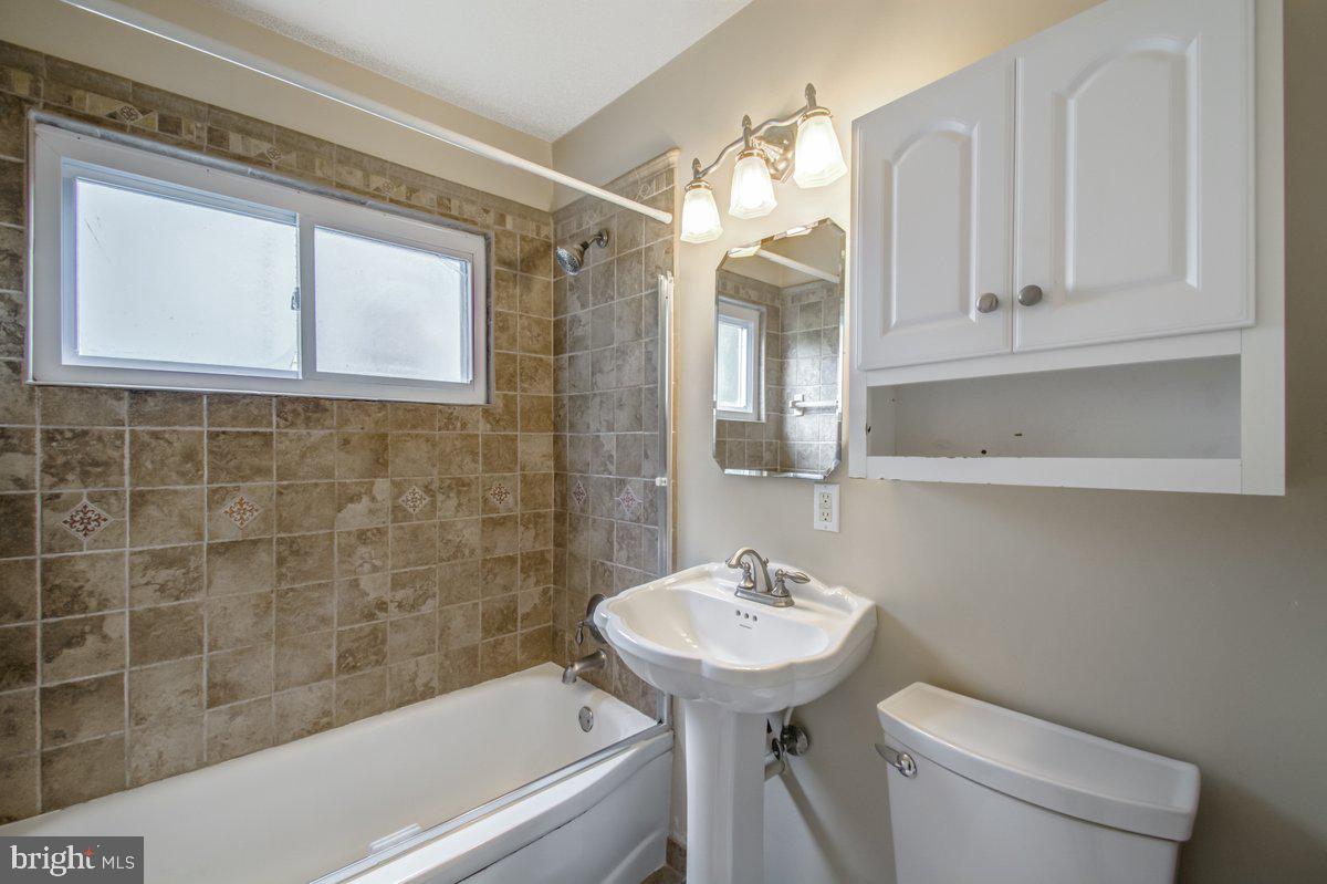 LANDOVER ESTATES - Residential