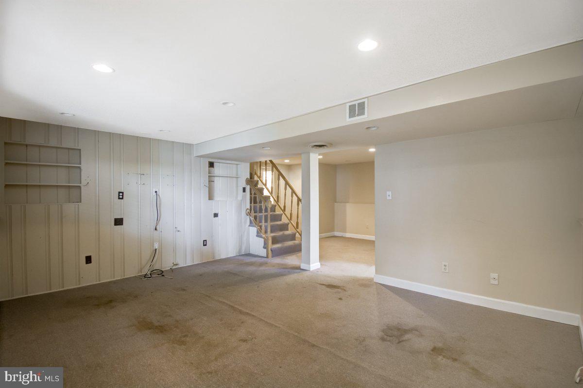 LANDOVER ESTATES - Residential