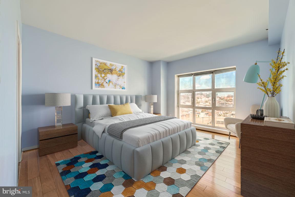 HARBOR EAST - Residential