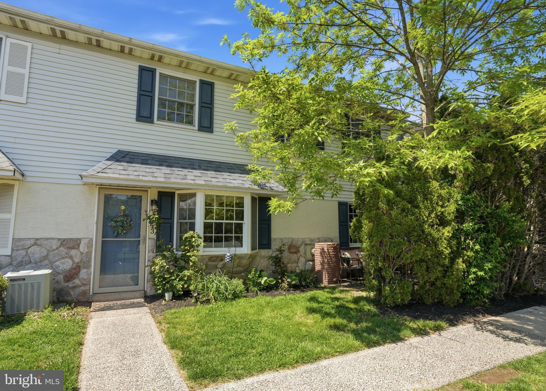 WHITPAIN HILLS - Residential