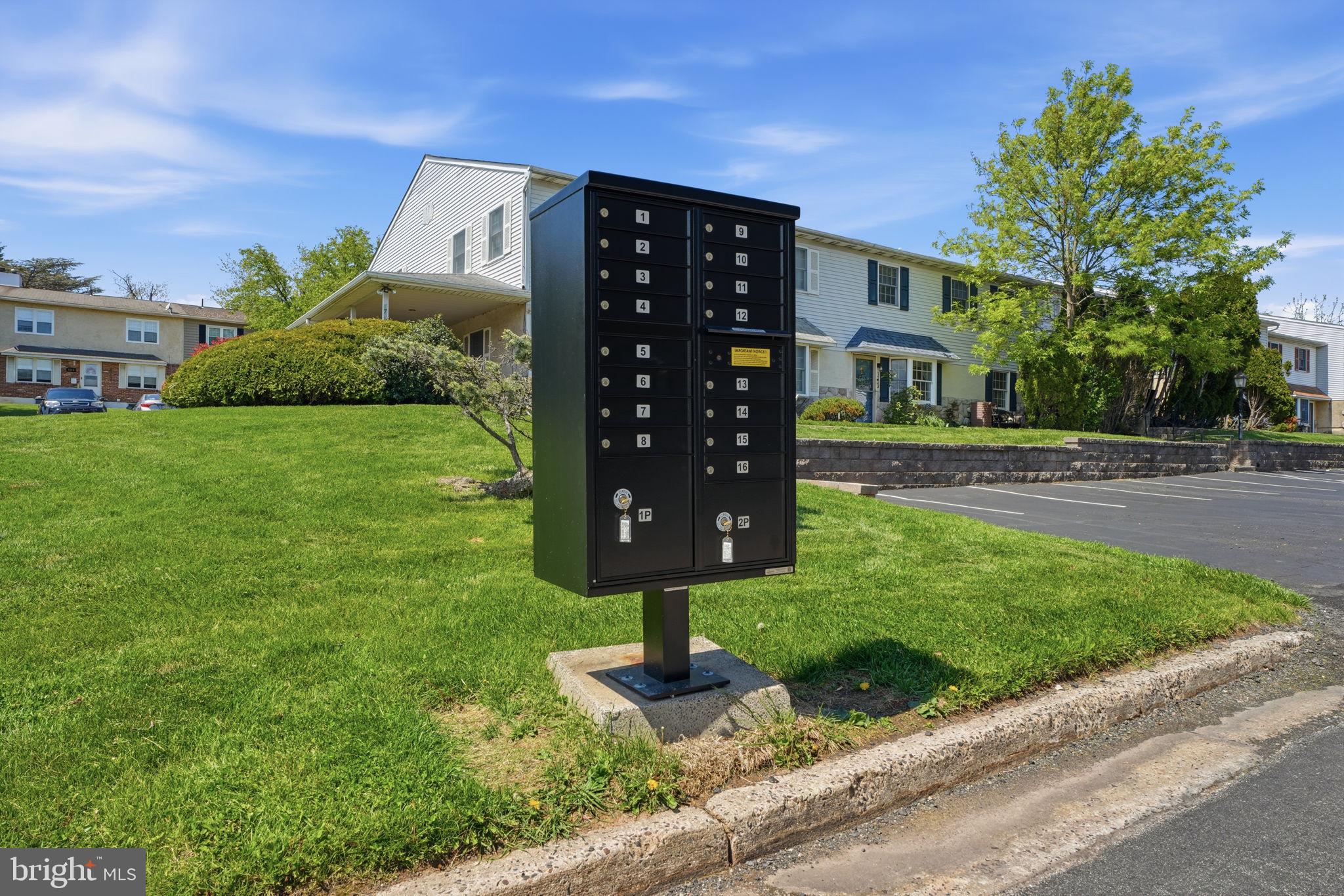 WHITPAIN HILLS - Residential