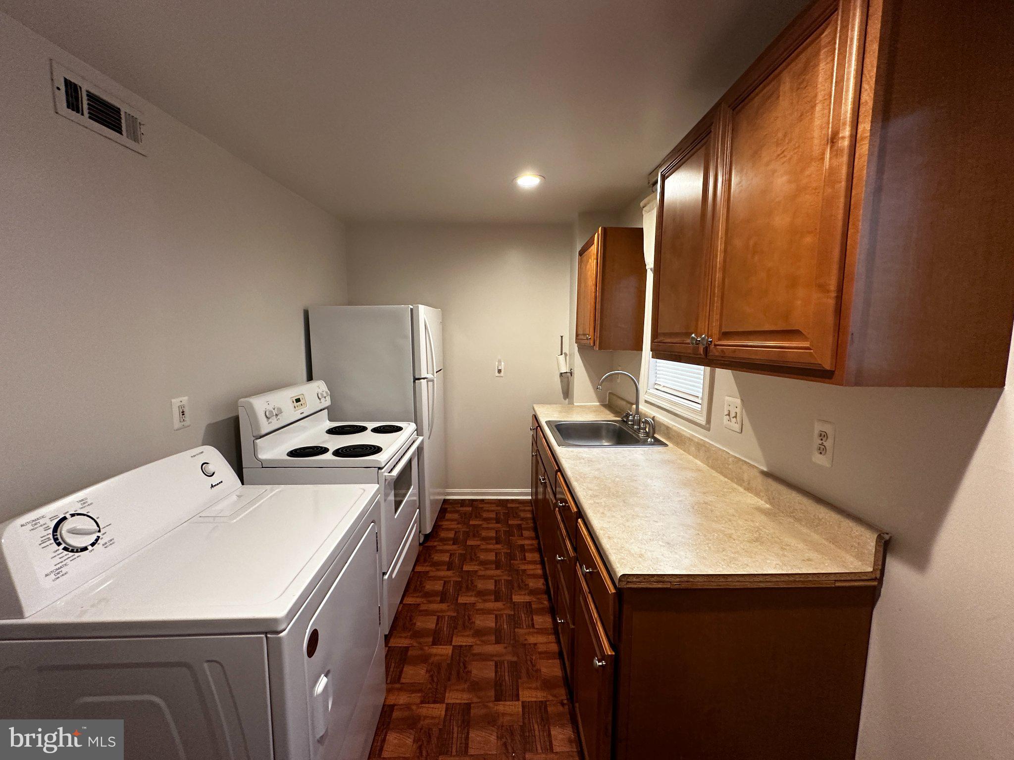 1527 W 36TH STREET 2ND FLOOR