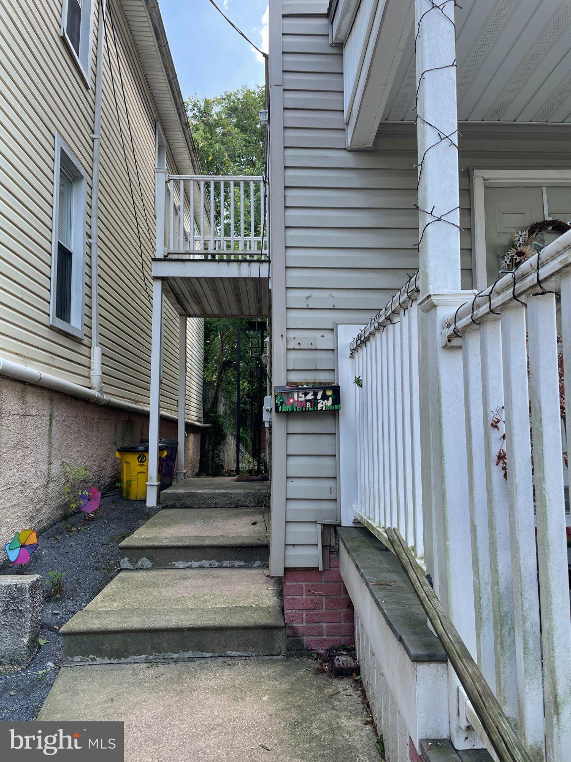 1527 W 36TH STREET 2ND FLOOR