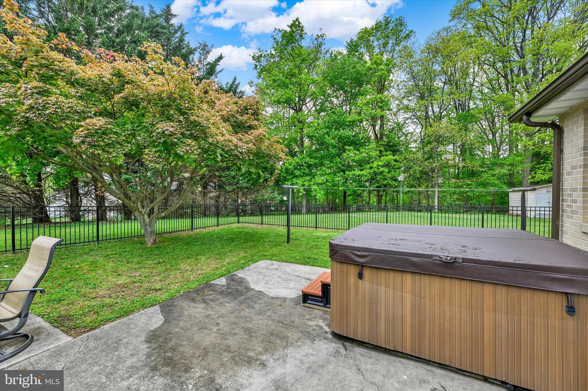 HAMPSTEAD - Residential