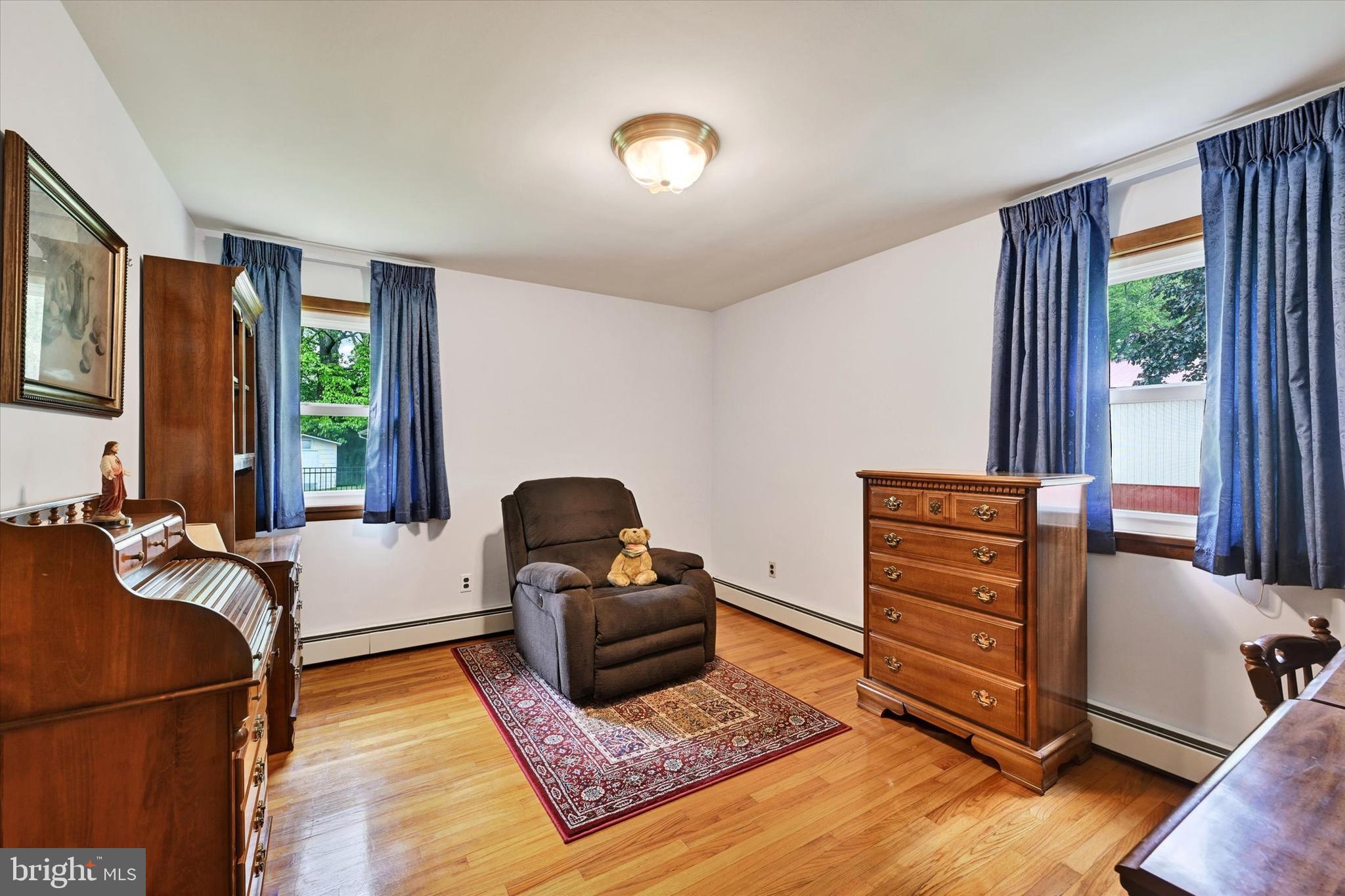 HAMPSTEAD - Residential