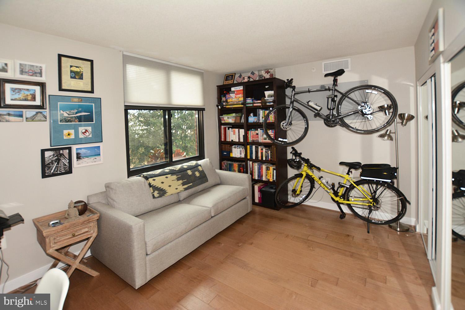 MIDTOWN ALEXANDRIA STATION CONDOMINIUM - Residential Lease