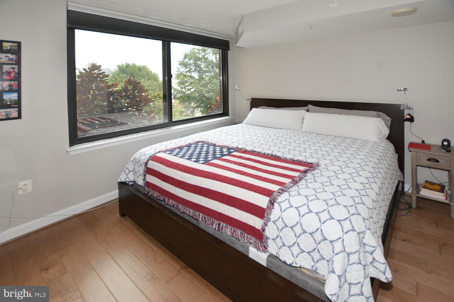 MIDTOWN ALEXANDRIA STATION CONDOMINIUM - Residential Lease