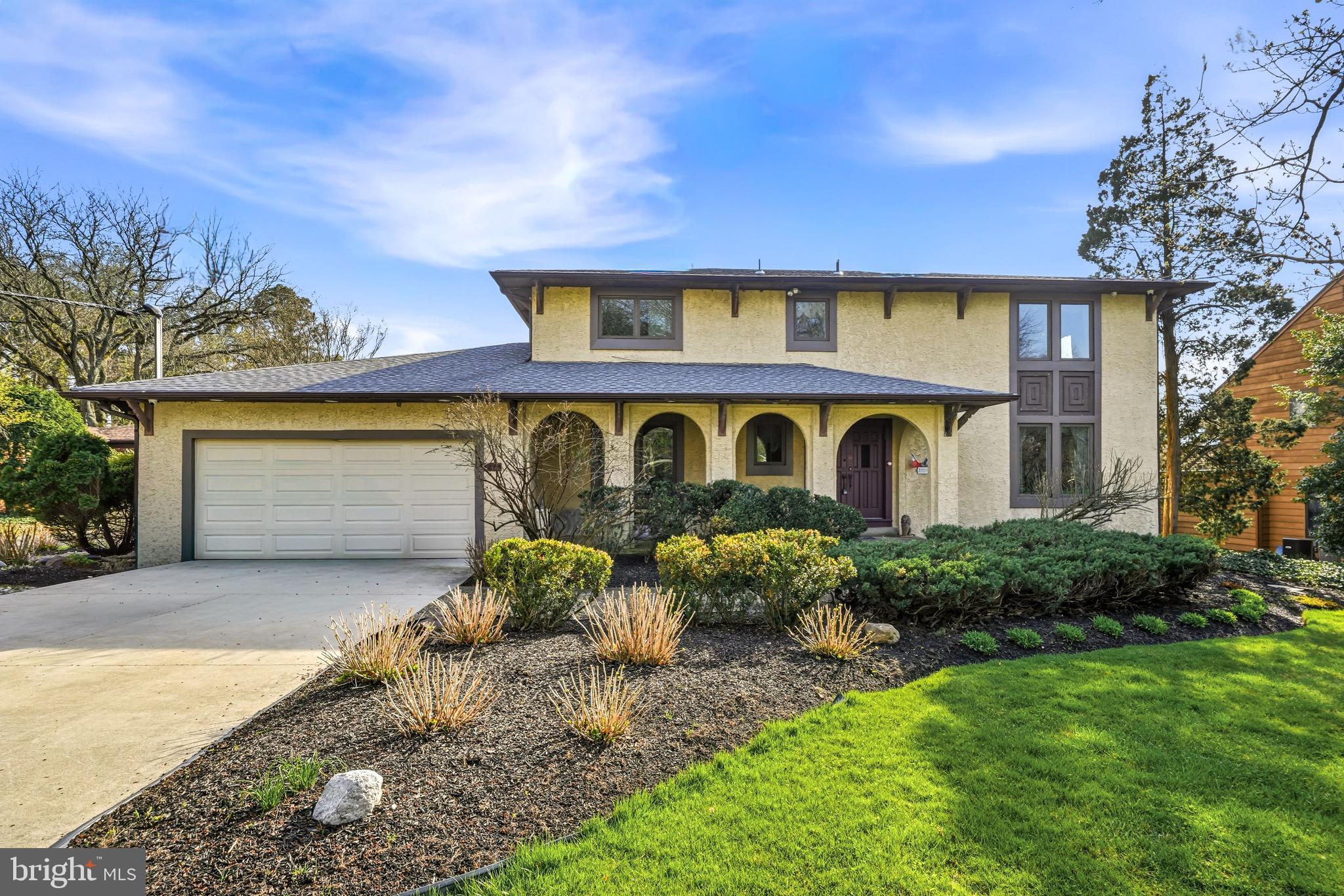 1803 COUNTRY CLUB DRIVE