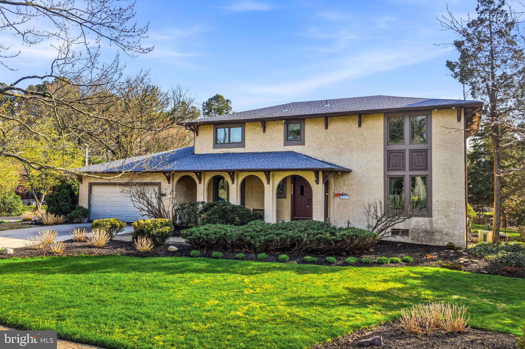 1803 COUNTRY CLUB DRIVE