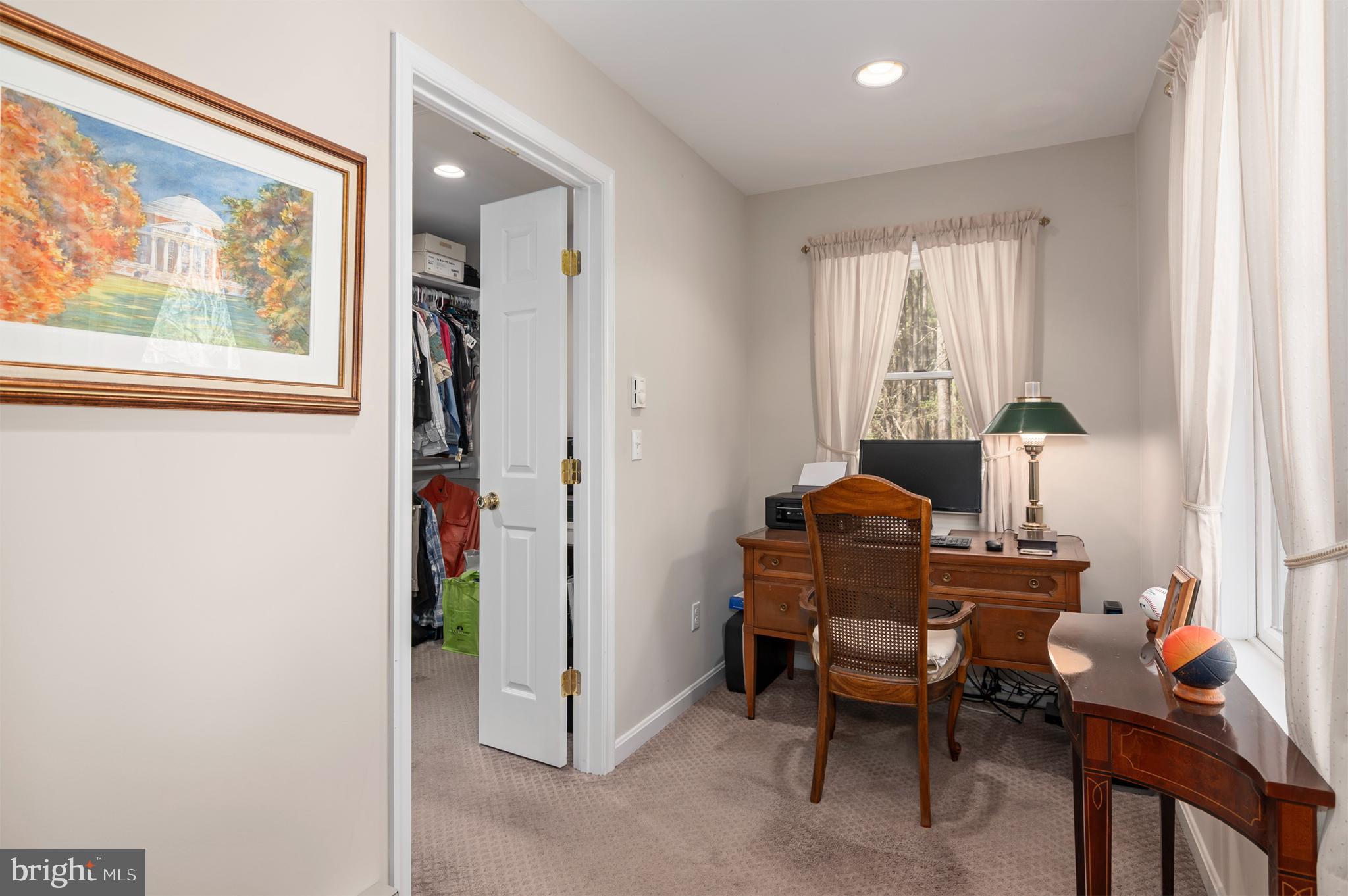 ROYAL OAK - Residential