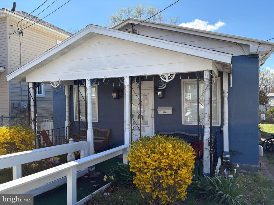 Charming bungalow in the heart of Winchester! Ideally located just 0.5 miles to the Old Town Walking Mall and 0.7 miles to Shenandoah University, this home offers the perfect blend of convenience and character.

One of the best values in the city, this home features hardwood floors and a simple, functional layout. It does need some TLC, but offers a great opportunity for the right buyer to add value and make it their own.

This property is ideal for first-time buyers, investors, or anyone looking to be close to downtown shops, dining, and campus life. Whether you're looking for a primary residence or a rental opportunity, the location alone makes this one a standout.

Don’t miss this opportunity to own a well-located home in the City of Winchester.