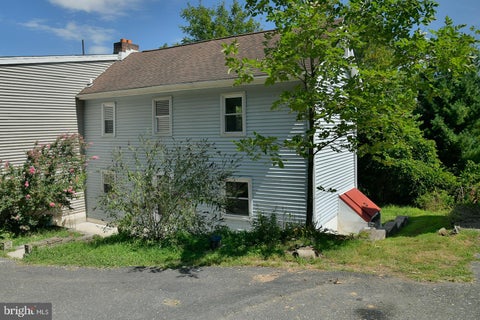 Townhouse For Sale - 7 Helluva Hill Lane<br/> Delaware County, GLEN MILLS, PA 19342