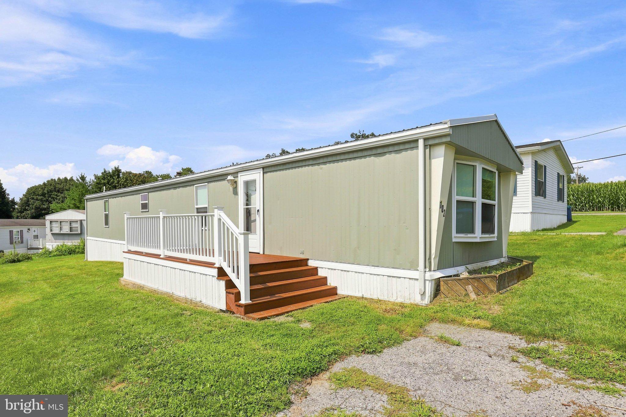 102 HIDEAWAY LANE