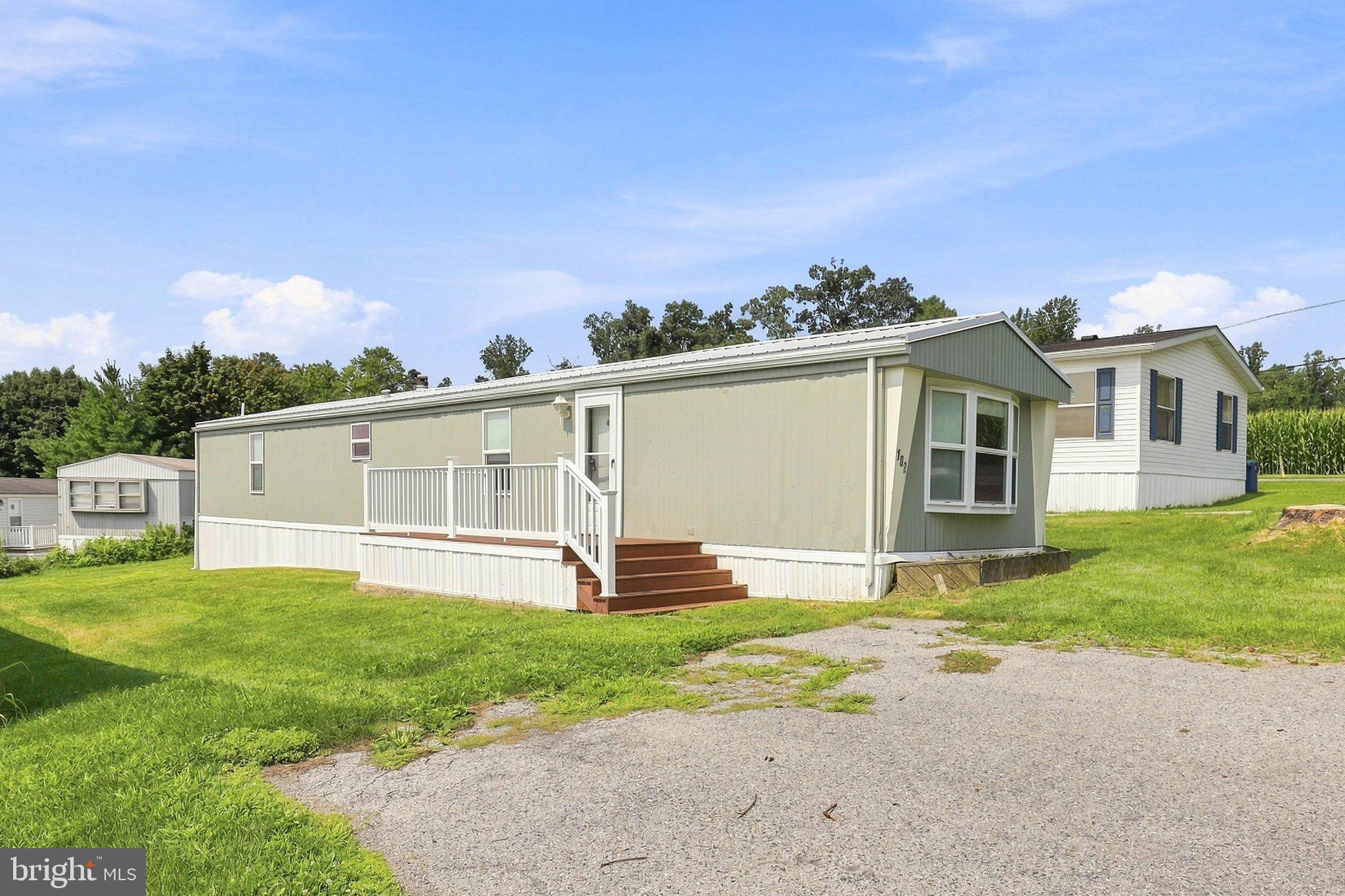 102 HIDEAWAY LANE