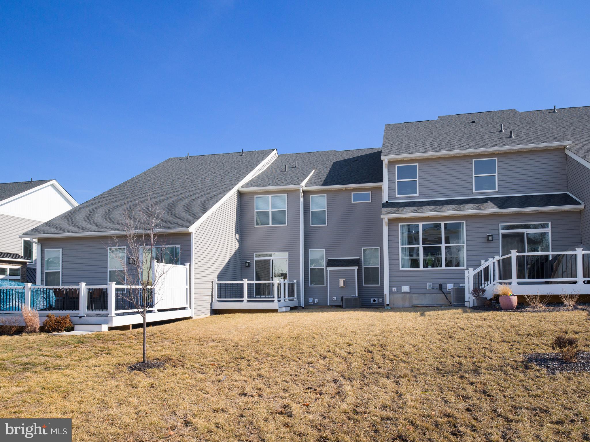 RESERVE AT CENTER SQUARE - Residential