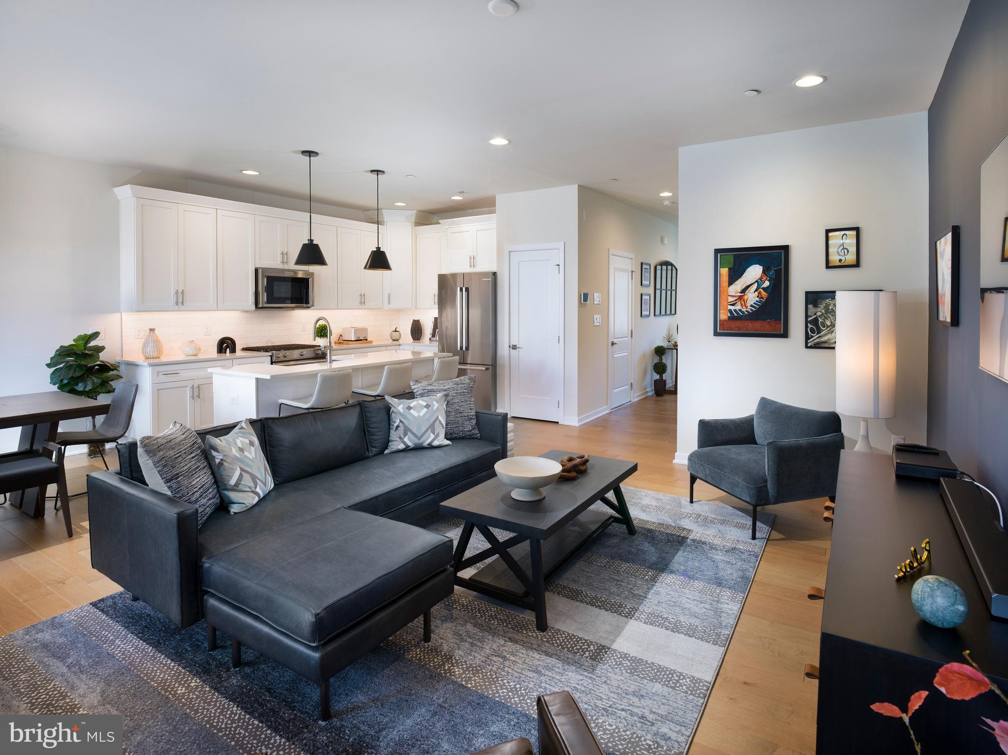 RESERVE AT CENTER SQUARE - Residential