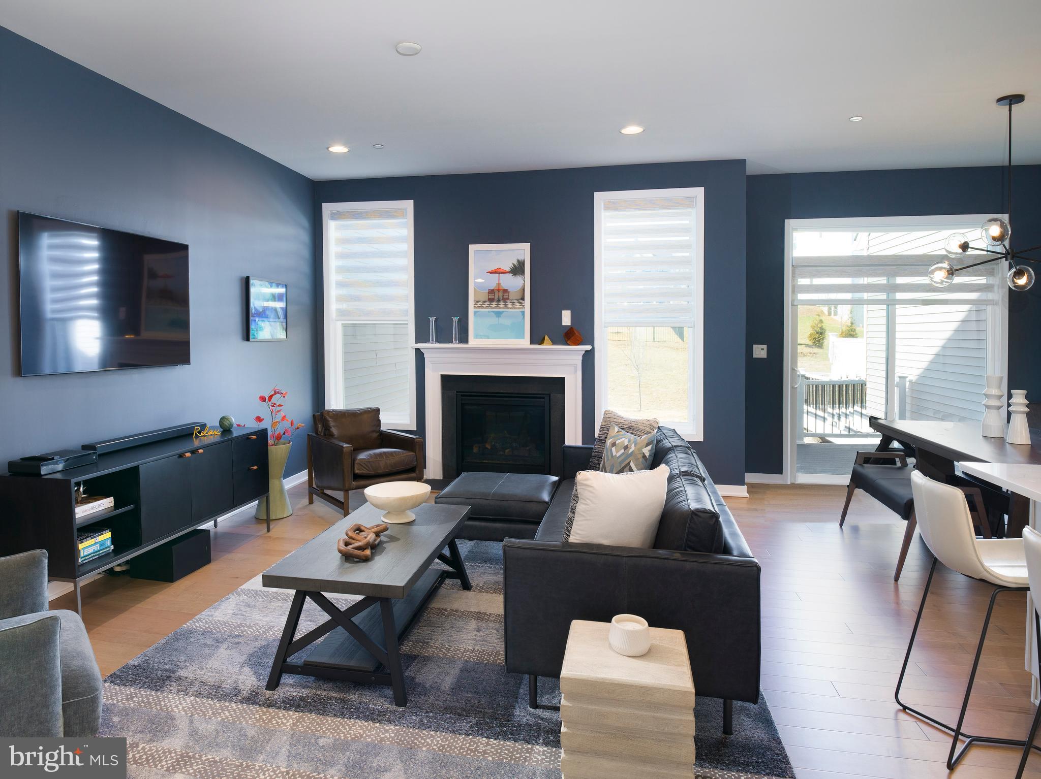 RESERVE AT CENTER SQUARE - Residential