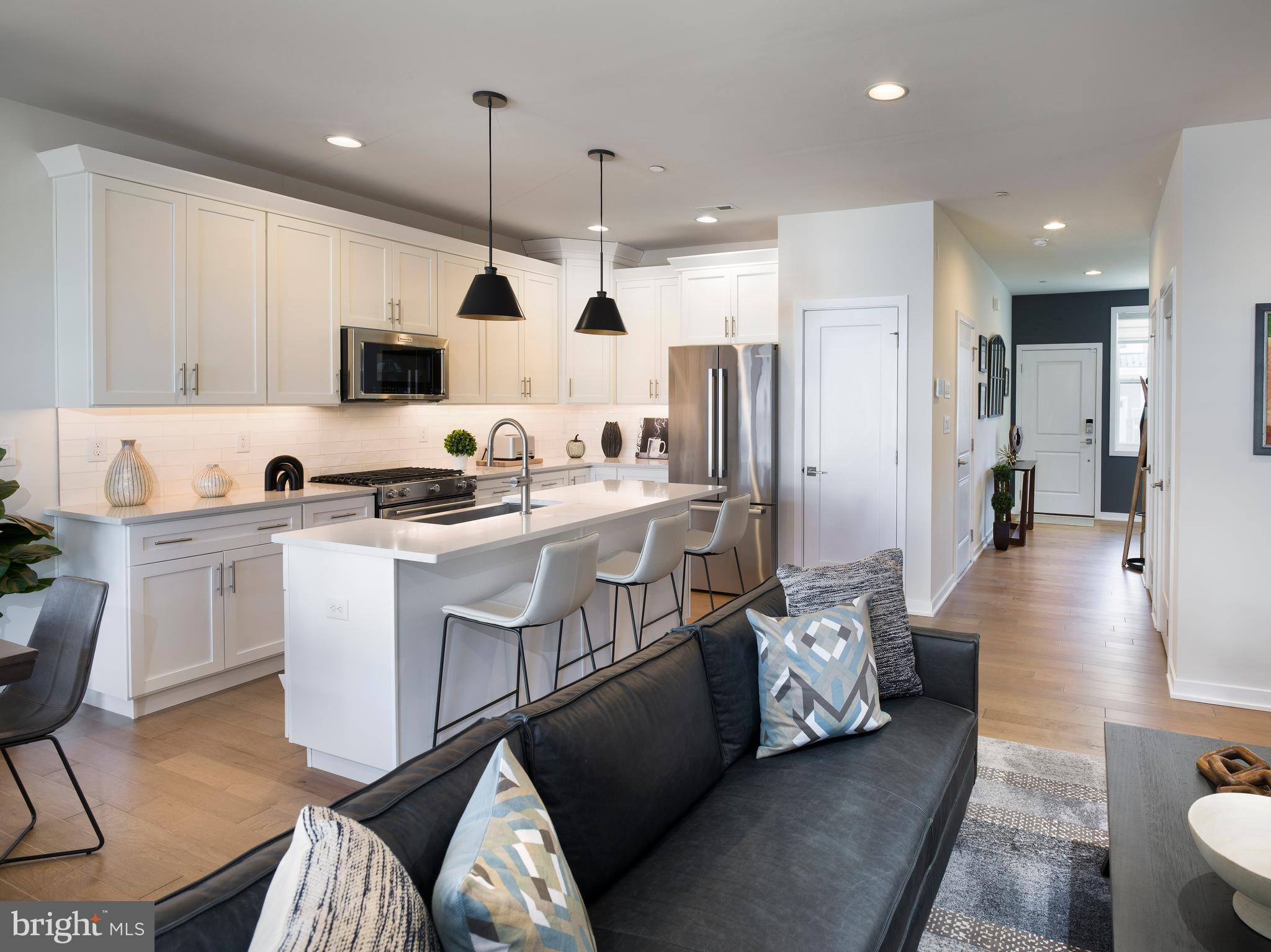 RESERVE AT CENTER SQUARE - Residential