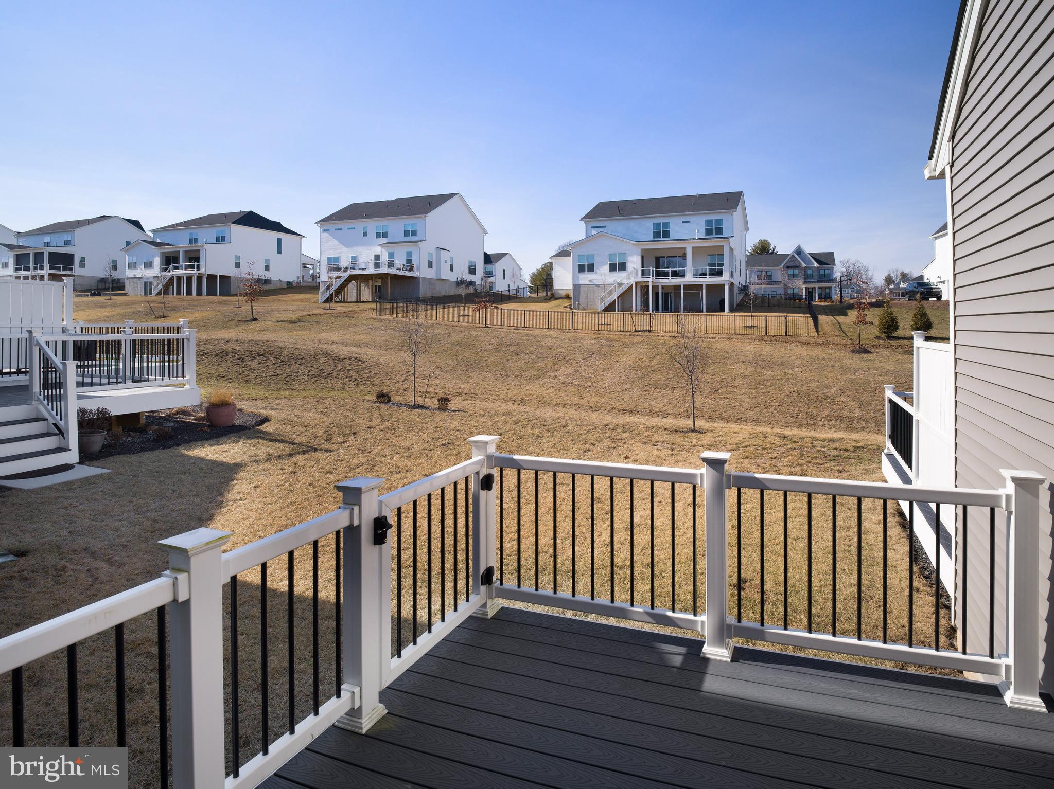 RESERVE AT CENTER SQUARE - Residential