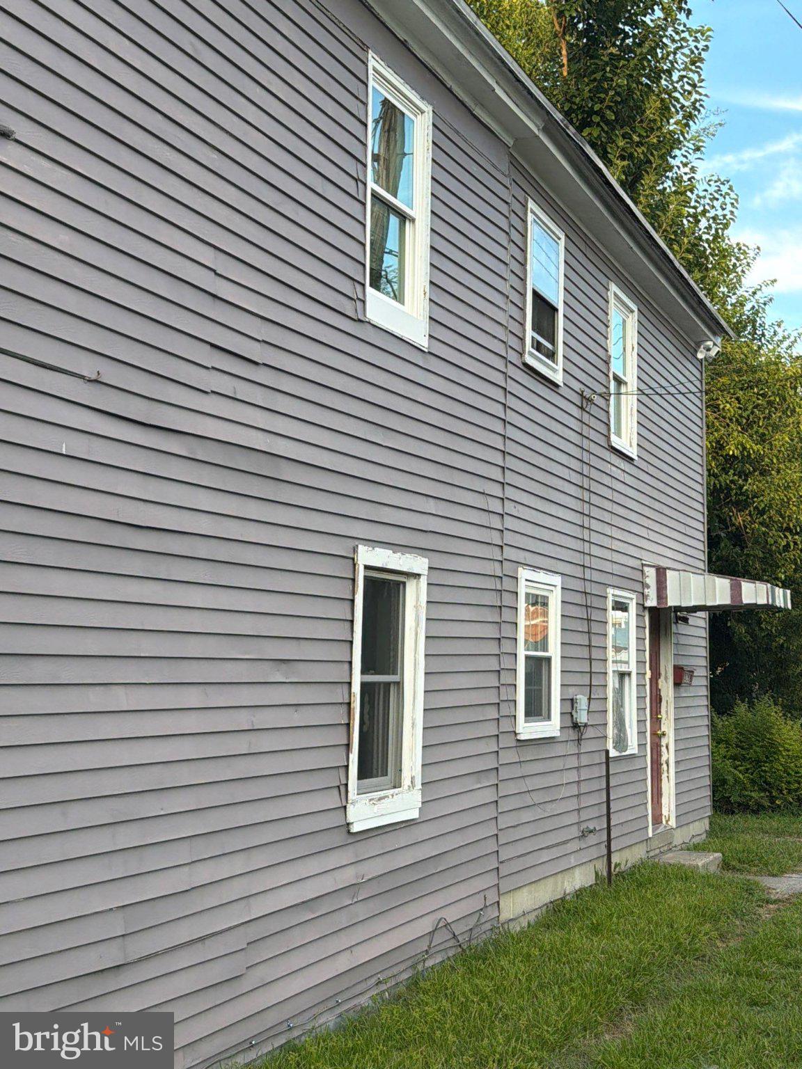 526 PINE STREET