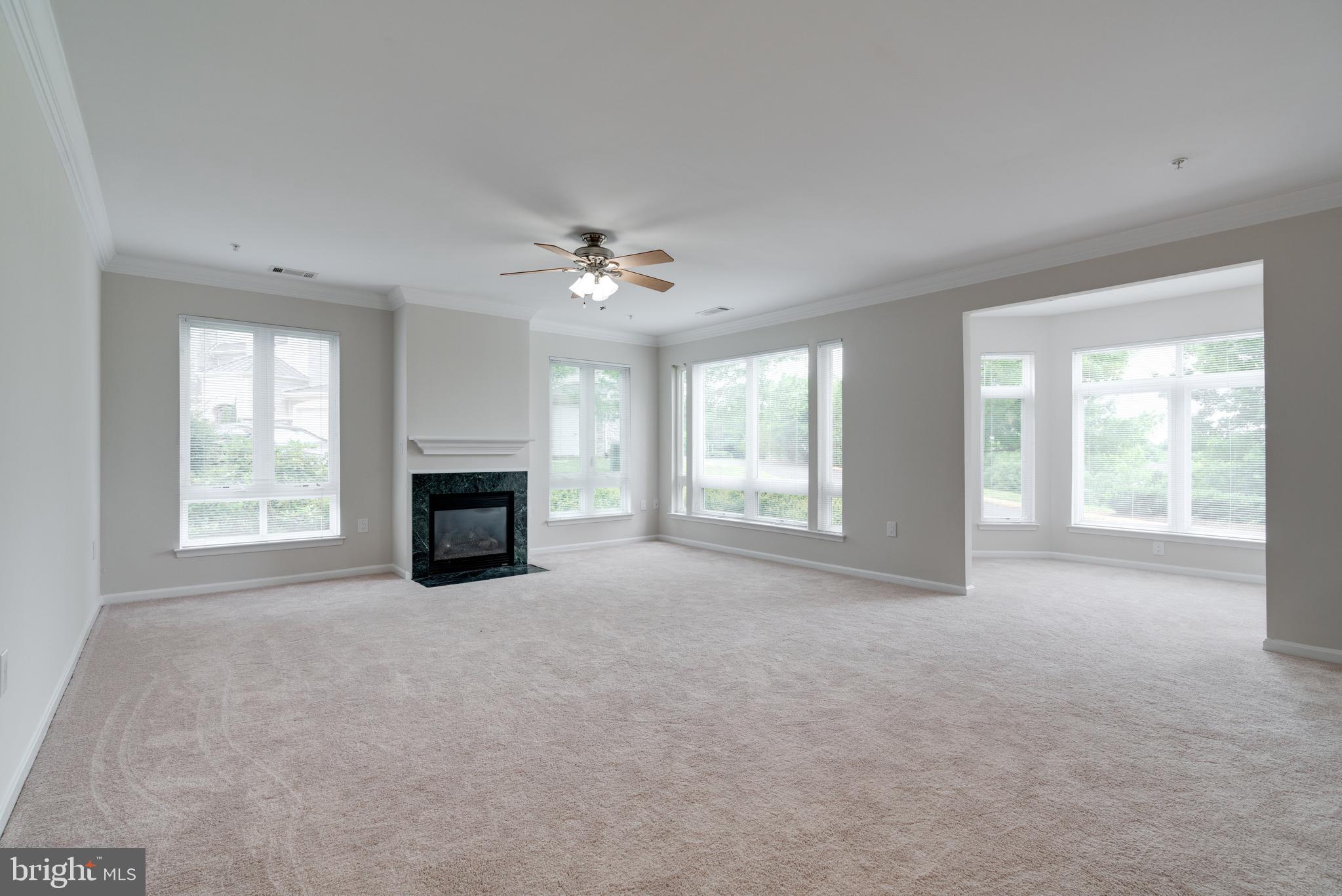 POTOMAC POINTE CONDOMINI - Residential Lease