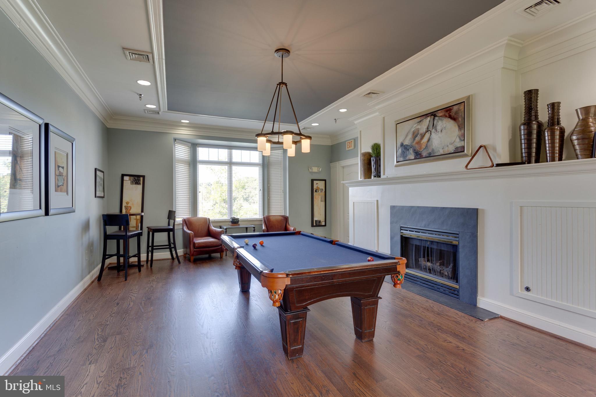 POTOMAC POINTE CONDOMINI - Residential Lease