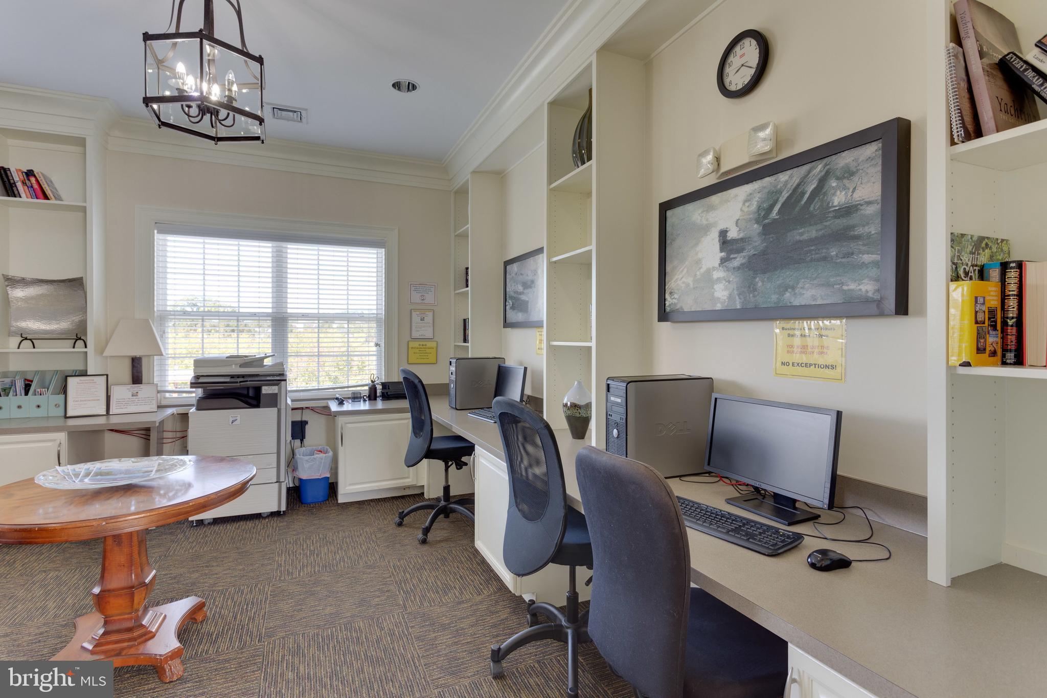 POTOMAC POINTE CONDOMINI - Residential Lease