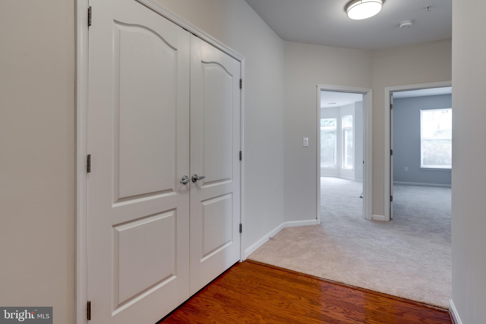 POTOMAC POINTE CONDOMINI - Residential Lease