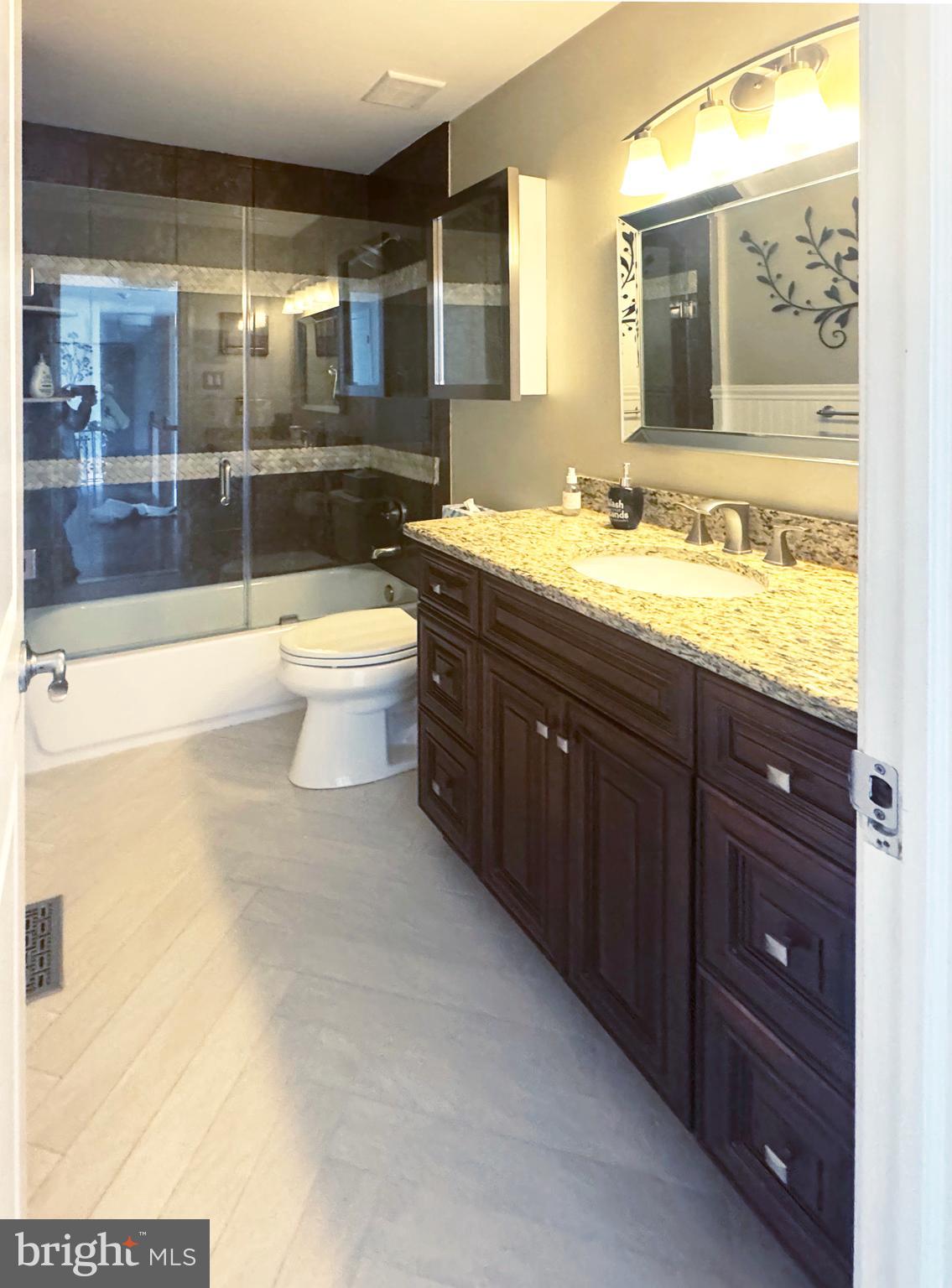 CEDAR GROVE FARM - Residential