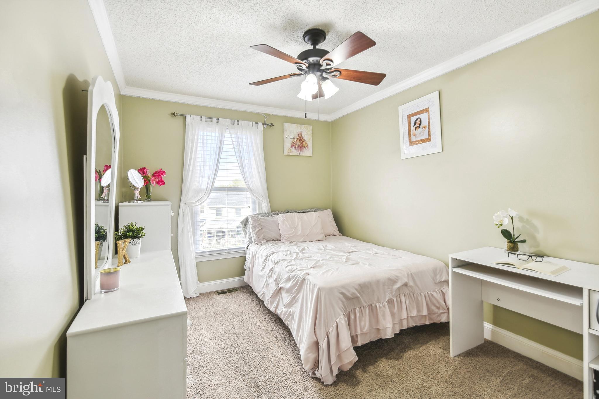 KINGS COURT - Residential