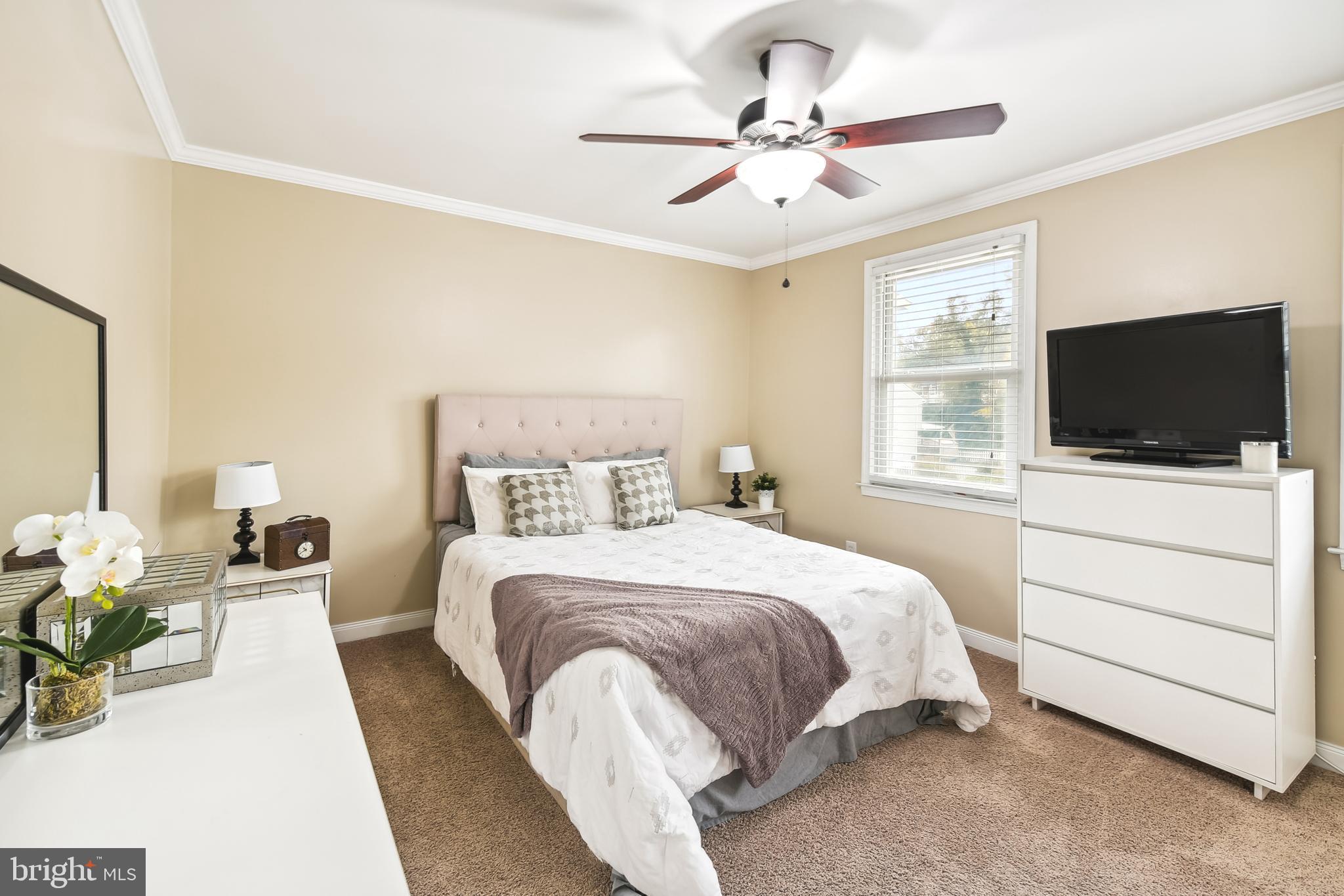 KINGS COURT - Residential