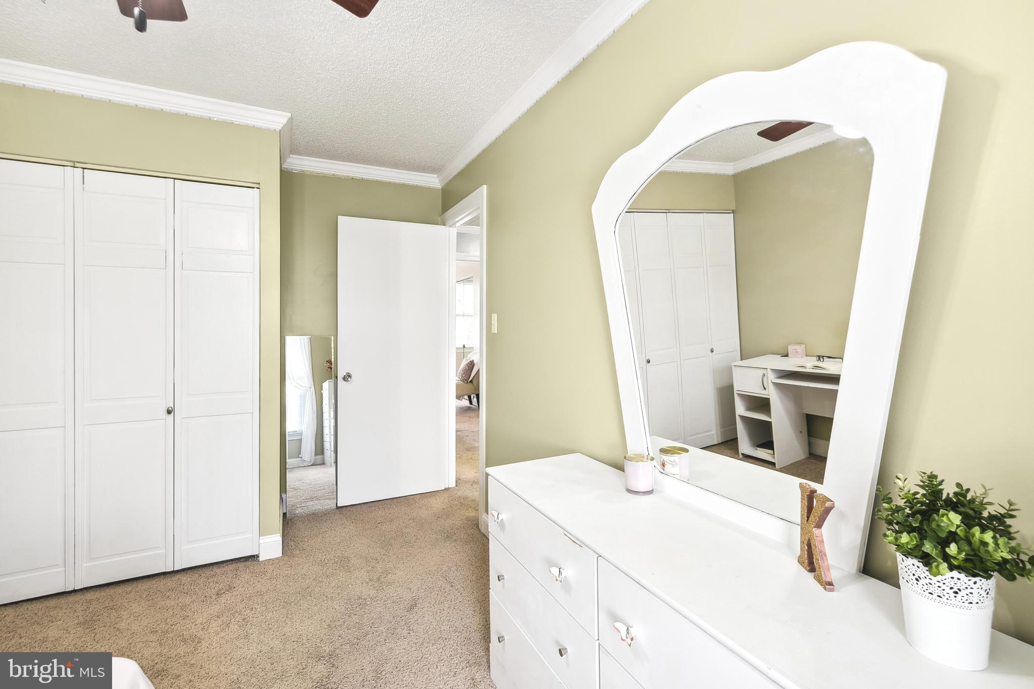 KINGS COURT - Residential