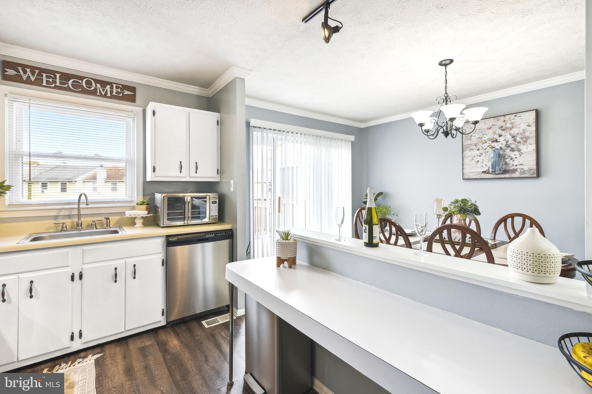 KINGS COURT - Residential