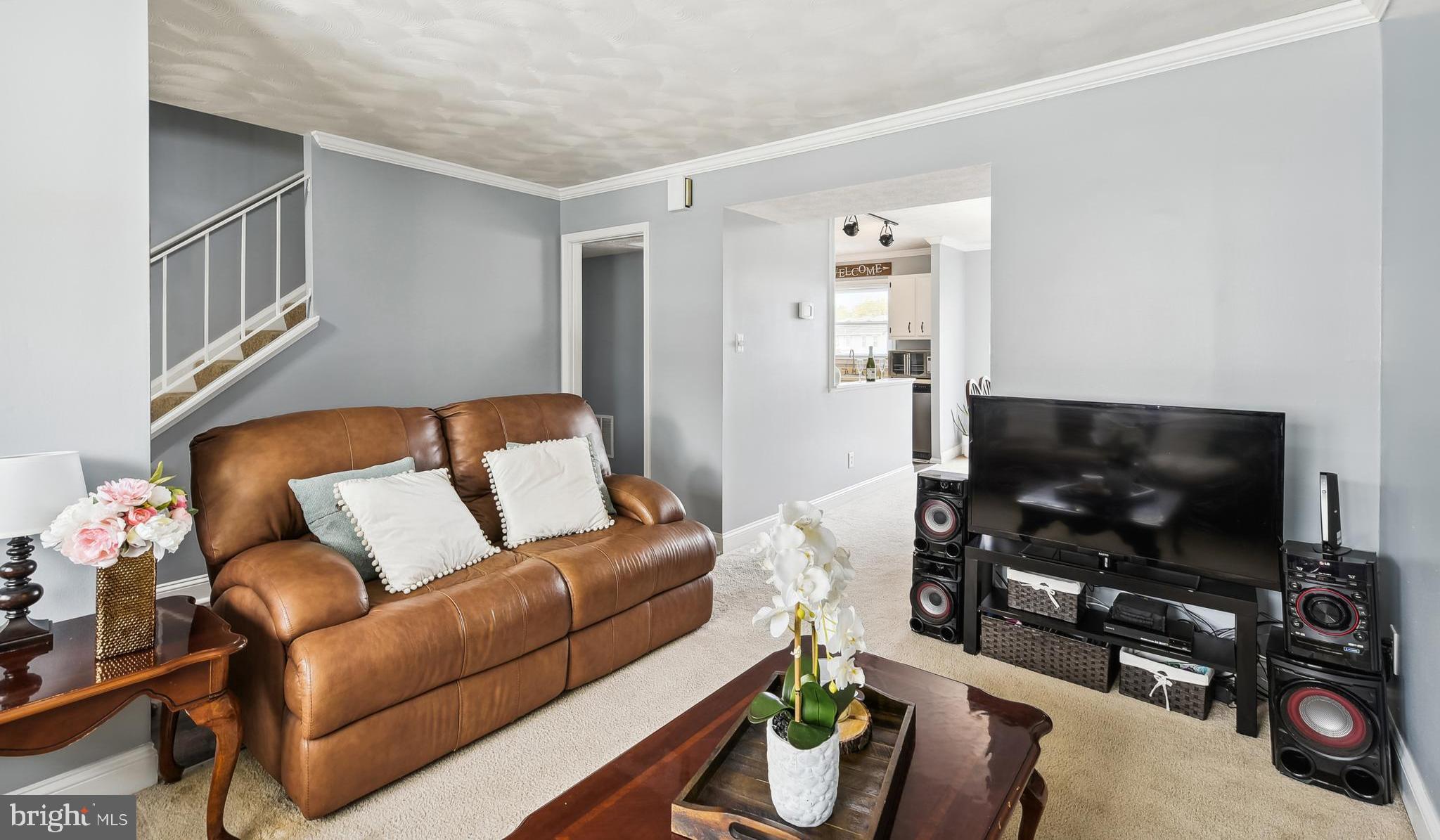 KINGS COURT - Residential